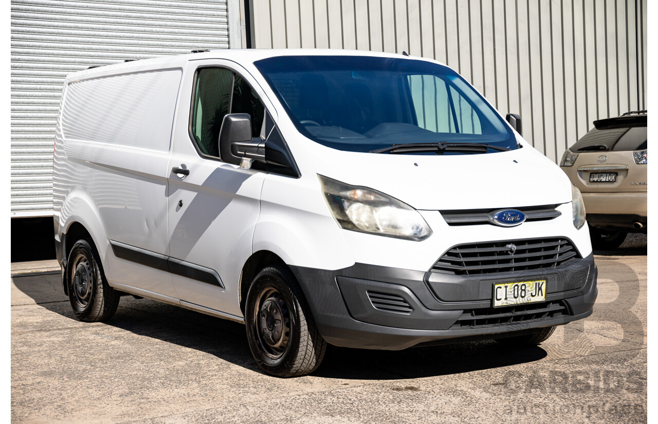 05/2016 Ford Transit Custom 290S SWB (FWD) VN MY16.00 3D Van Frozen White Turbo Diesel 2.2L