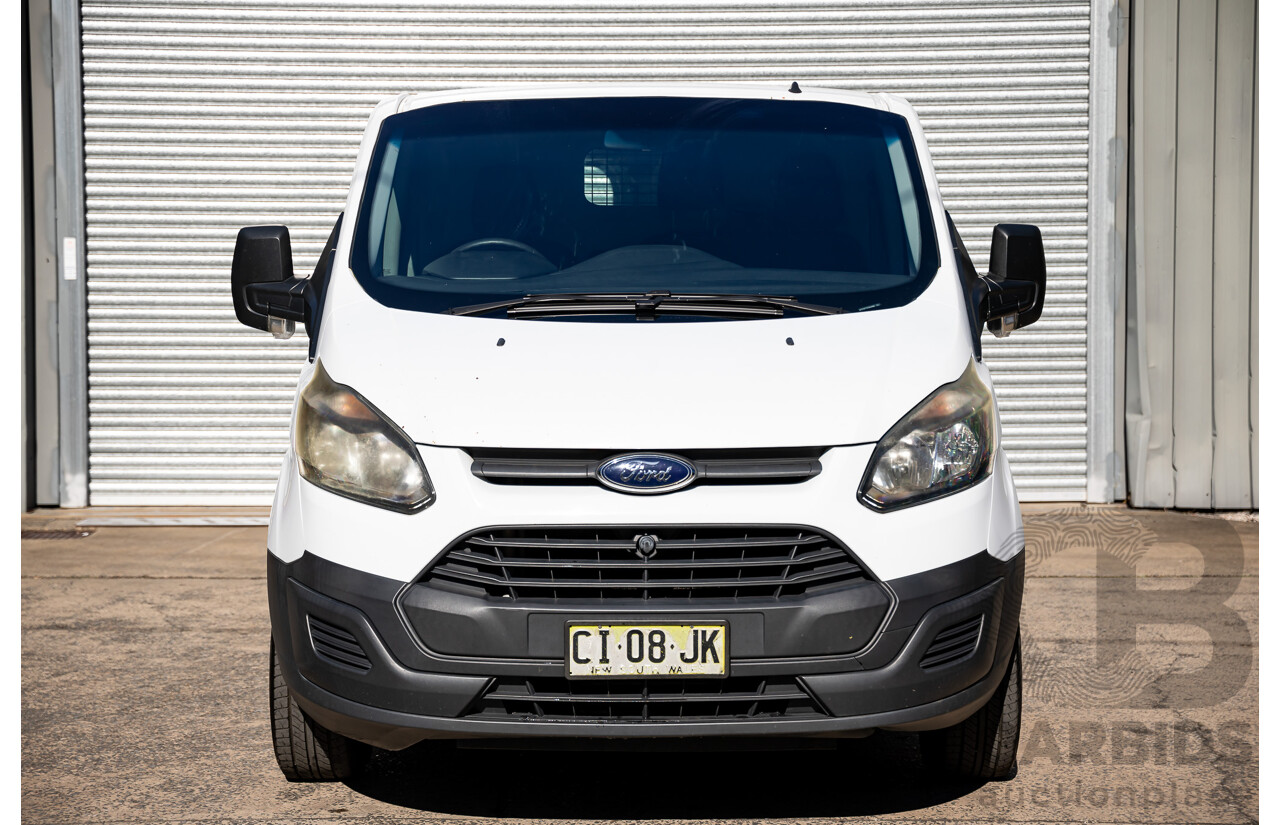 05/2016 Ford Transit Custom 290S SWB (FWD) VN MY16.00 3D Van Frozen White Turbo Diesel 2.2L