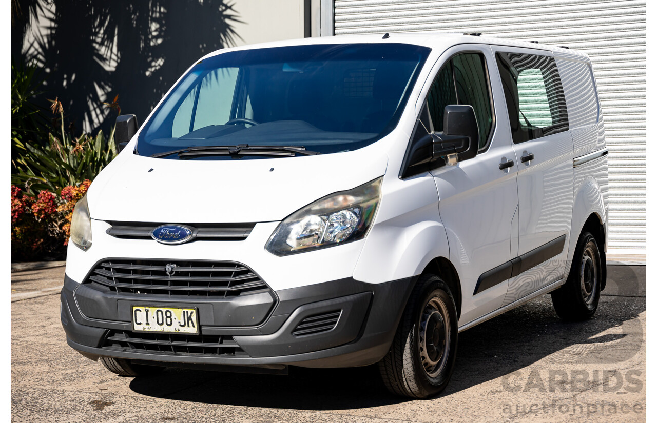 05/2016 Ford Transit Custom 290S SWB (FWD) VN MY16.00 3D Van Frozen White Turbo Diesel 2.2L