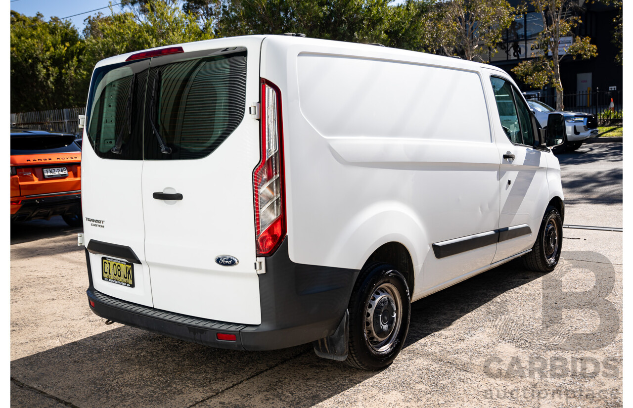05/2016 Ford Transit Custom 290S SWB (FWD) VN MY16.00 3D Van Frozen White Turbo Diesel 2.2L