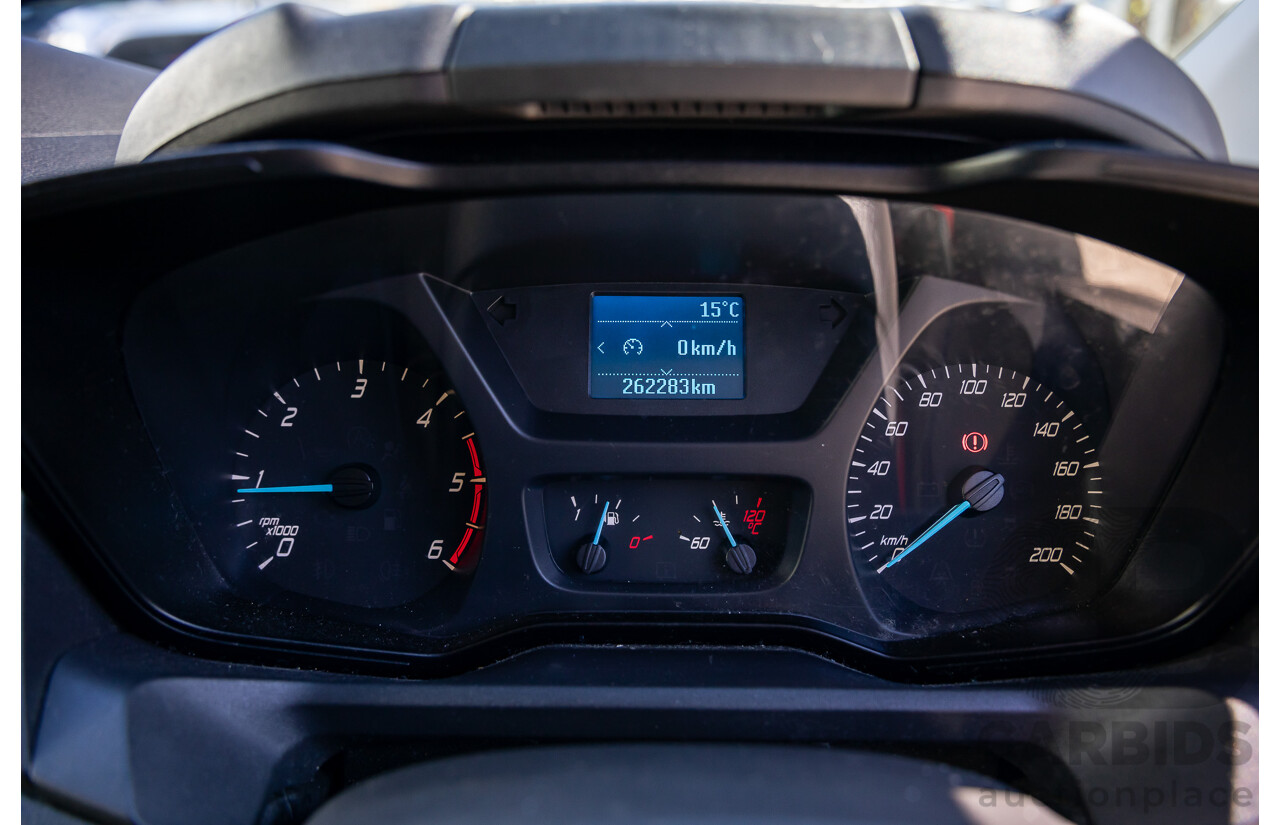 05/2016 Ford Transit Custom 290S SWB (FWD) VN MY16.00 3D Van Frozen White Turbo Diesel 2.2L