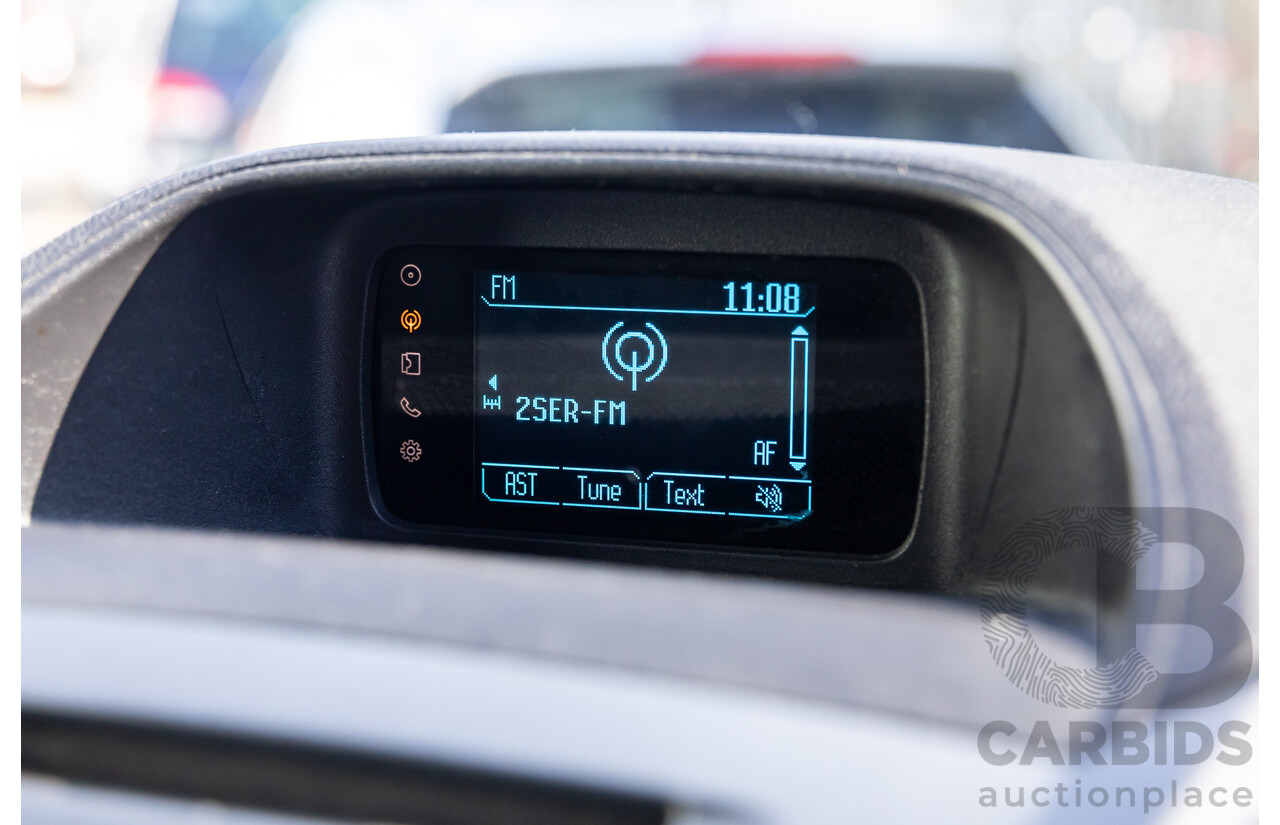 05/2016 Ford Transit Custom 290S SWB (FWD) VN MY16.00 3D Van Frozen White Turbo Diesel 2.2L