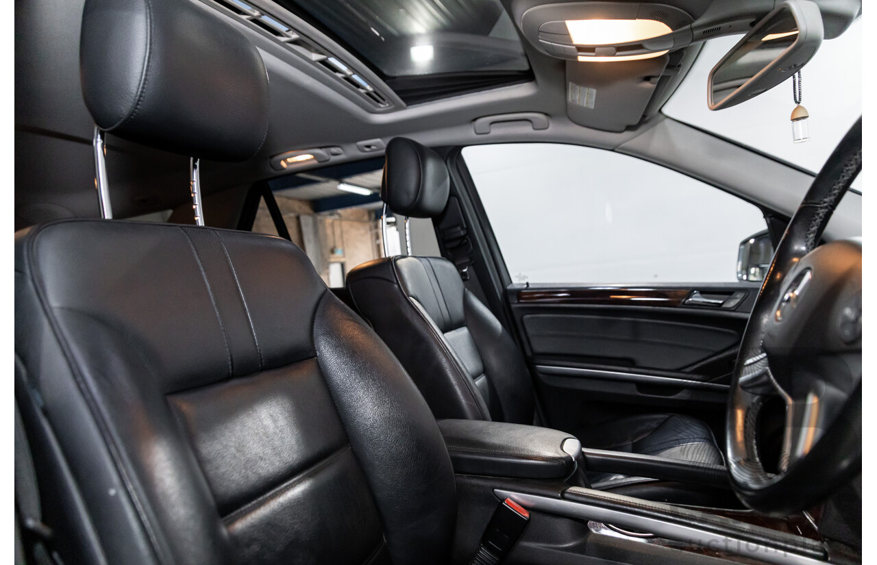 8/2010 Mercedes-Benz ML 350 CDI BE (4x4) W164 09 UPGRADE 4d Wagon Palladium Silver Metallic Turbo Diesel 3.0L