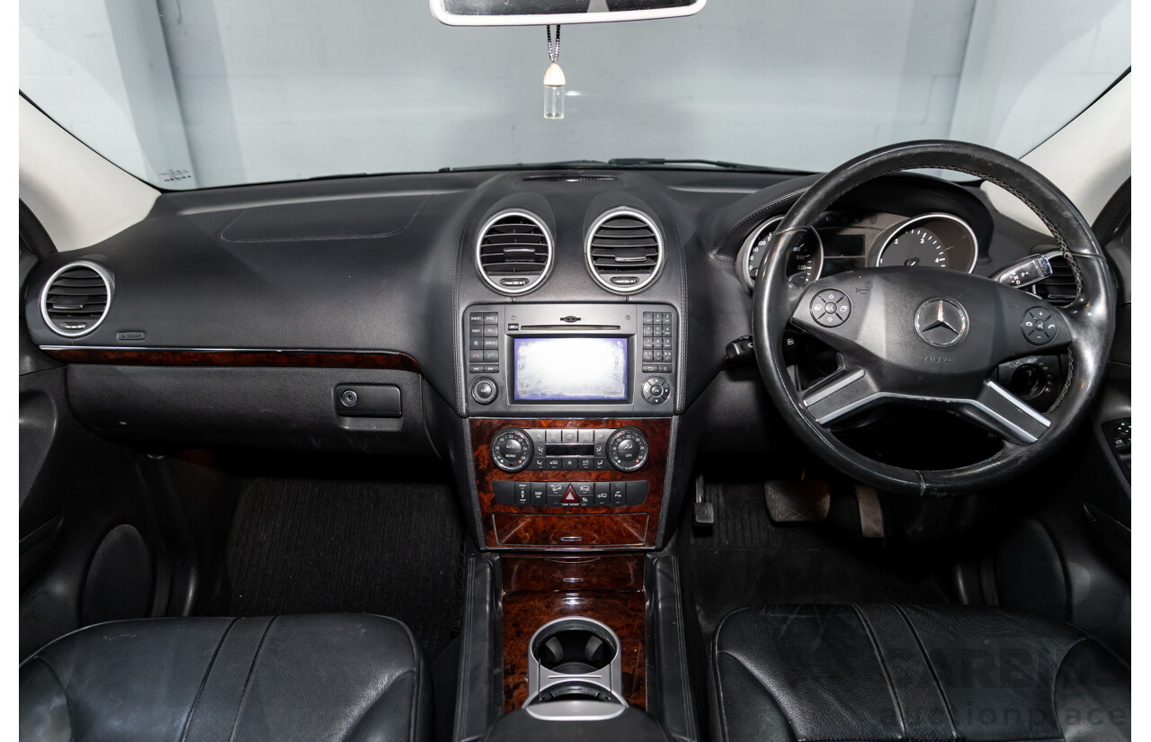 8/2010 Mercedes-Benz ML 350 CDI BE (4x4) W164 09 UPGRADE 4d Wagon Palladium Silver Metallic Turbo Diesel 3.0L