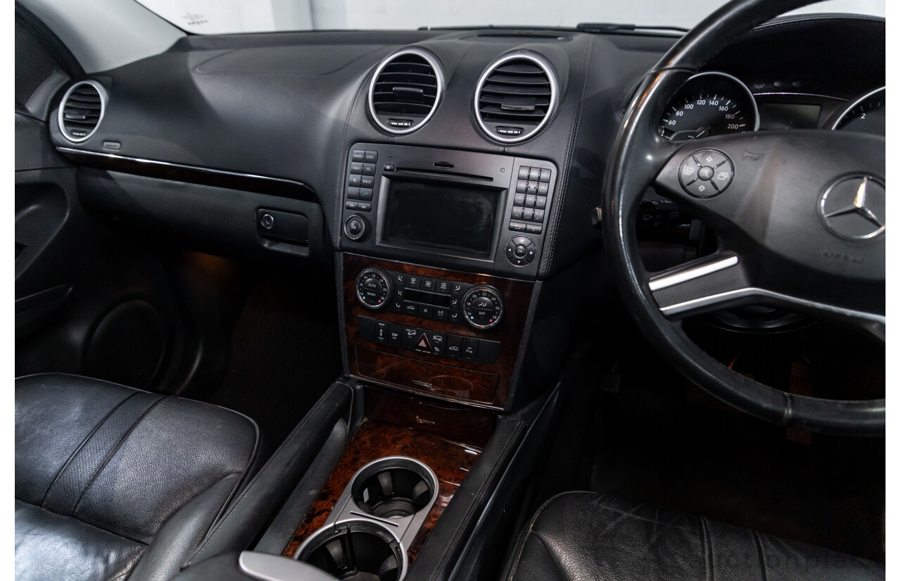 8/2010 Mercedes-Benz ML 350 CDI BE (4x4) W164 09 UPGRADE 4d Wagon Palladium Silver Metallic Turbo Diesel 3.0L