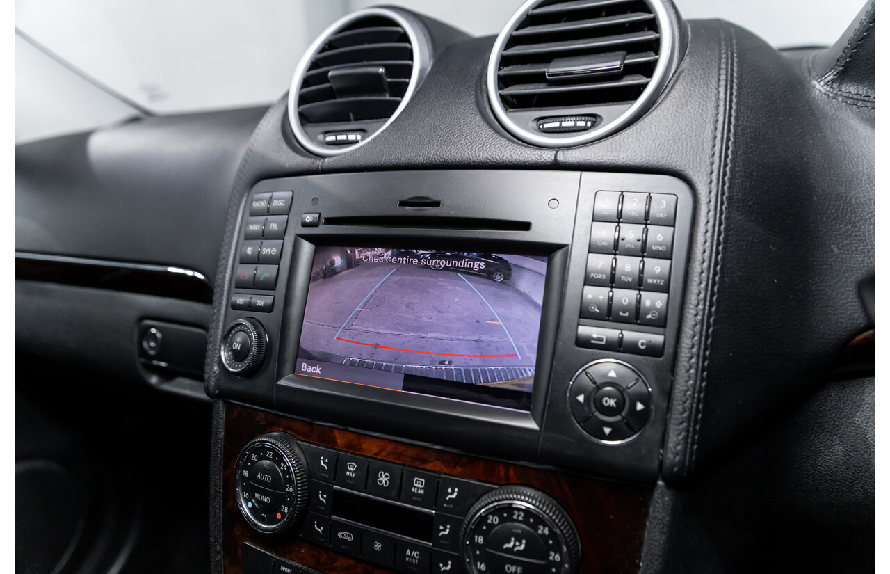 8/2010 Mercedes-Benz ML 350 CDI BE (4x4) W164 09 UPGRADE 4d Wagon Palladium Silver Metallic Turbo Diesel 3.0L