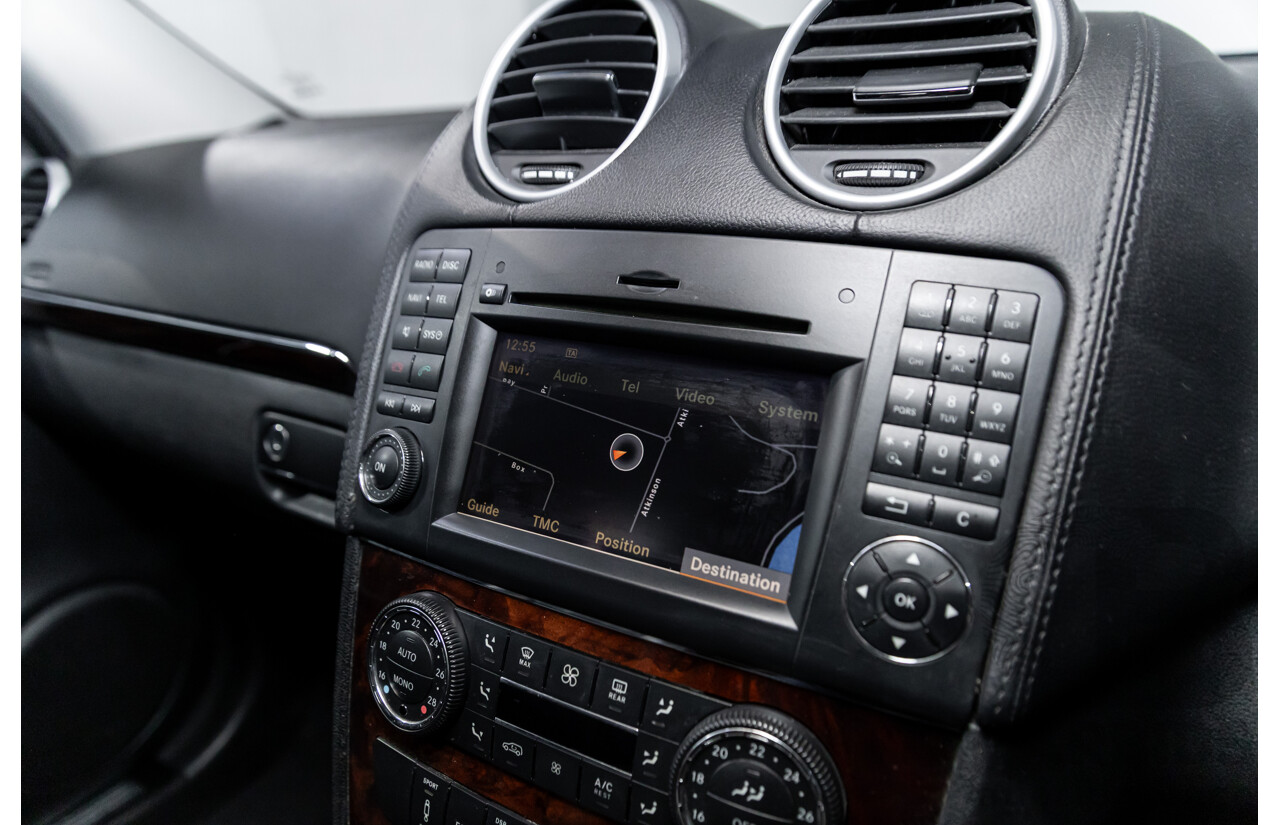 8/2010 Mercedes-Benz ML 350 CDI BE (4x4) W164 09 UPGRADE 4d Wagon Palladium Silver Metallic Turbo Diesel 3.0L