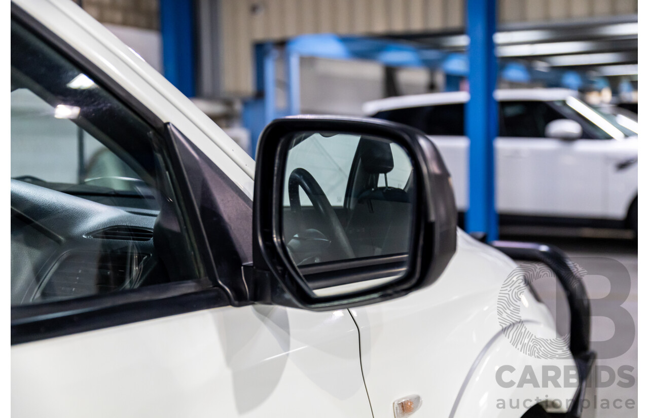 11/2016 Mitsubishi Triton GLX (4x4) MQ MY16 Club C/Chas Solid White Turbo Diesel 2.4L - Custom Tipper Tray