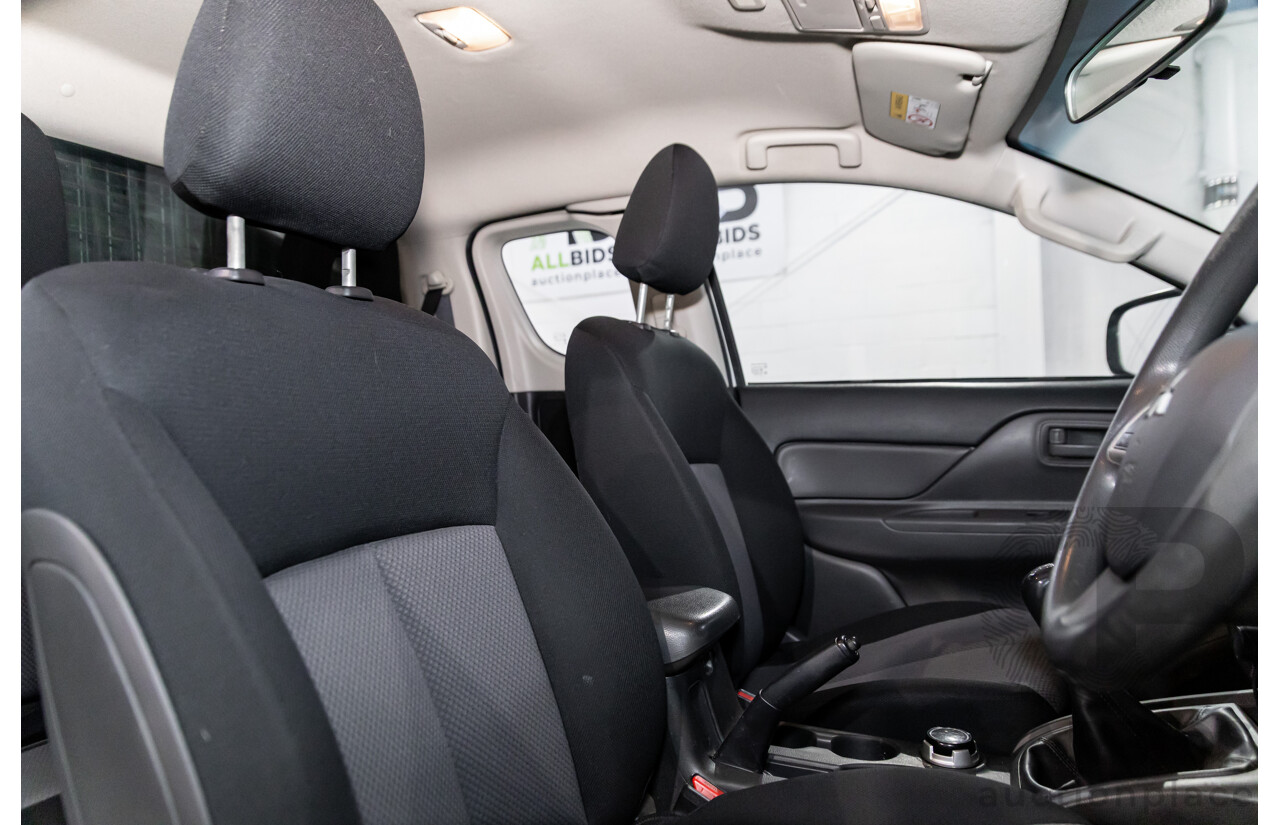 11/2016 Mitsubishi Triton GLX (4x4) MQ MY16 Club C/Chas Solid White Turbo Diesel 2.4L - Custom Tipper Tray