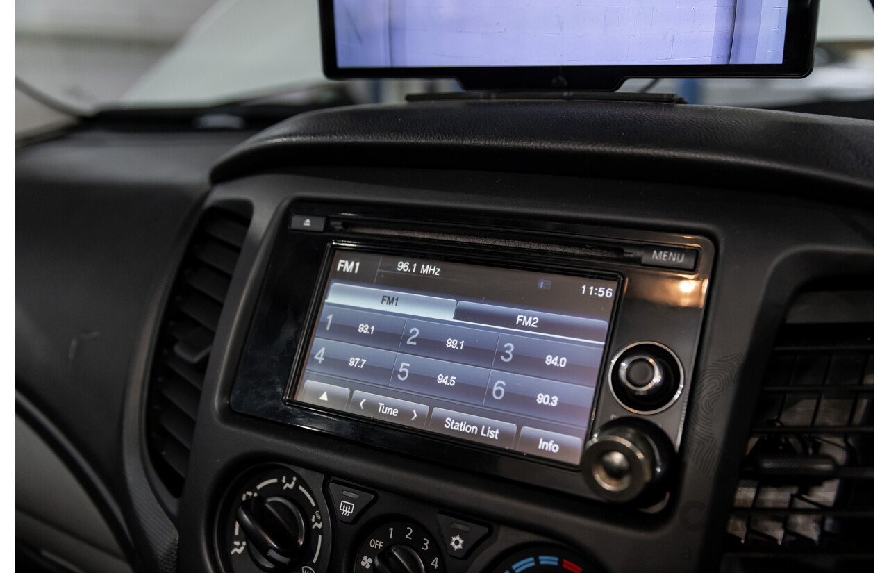 11/2016 Mitsubishi Triton GLX (4x4) MQ MY16 Club C/Chas Solid White Turbo Diesel 2.4L - Custom Tipper Tray