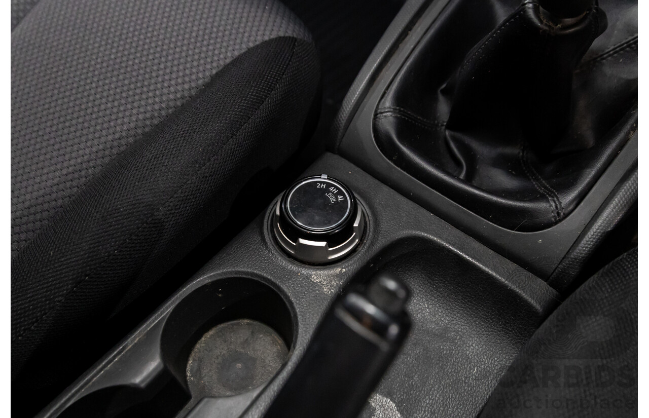 11/2016 Mitsubishi Triton GLX (4x4) MQ MY16 Club C/Chas Solid White Turbo Diesel 2.4L - Custom Tipper Tray