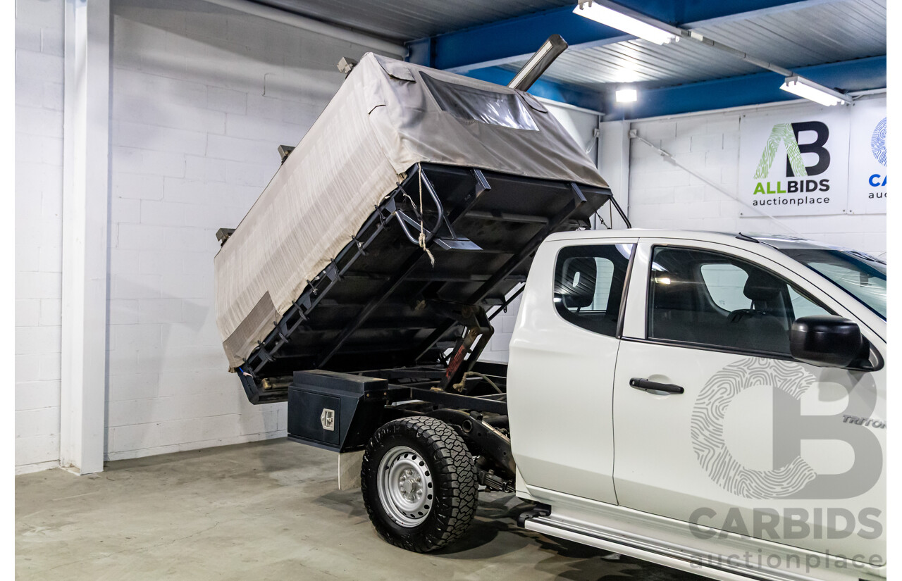 11/2016 Mitsubishi Triton GLX (4x4) MQ MY16 Club C/Chas Solid White Turbo Diesel 2.4L - Custom Tipper Tray