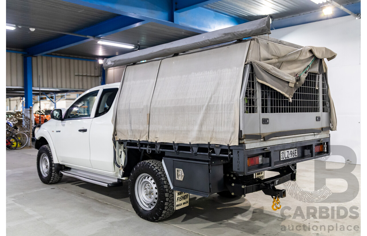 11/2016 Mitsubishi Triton GLX (4x4) MQ MY16 Club C/Chas Solid White Turbo Diesel 2.4L - Custom Tipper Tray