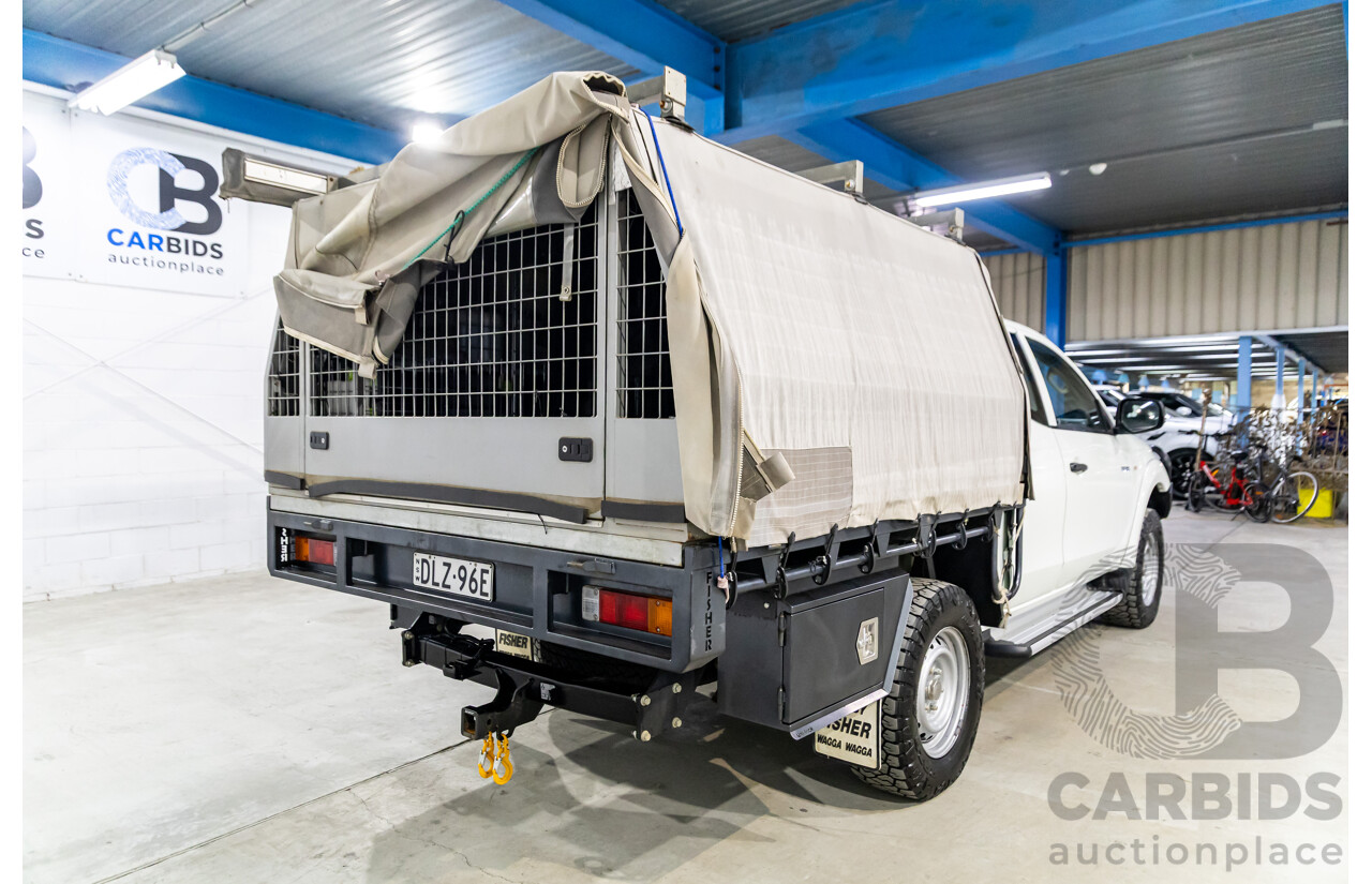 11/2016 Mitsubishi Triton GLX (4x4) MQ MY16 Club C/Chas Solid White Turbo Diesel 2.4L - Custom Tipper Tray