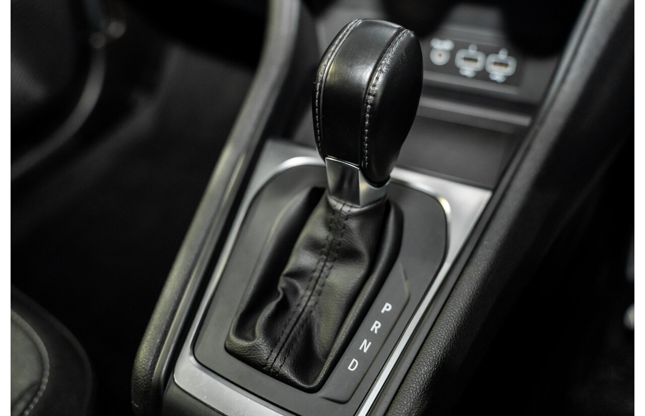 01/2023 Renault Captur Life (FWD) XJB MY23 4d Wagon Smokey Blue Turbo 1.3L