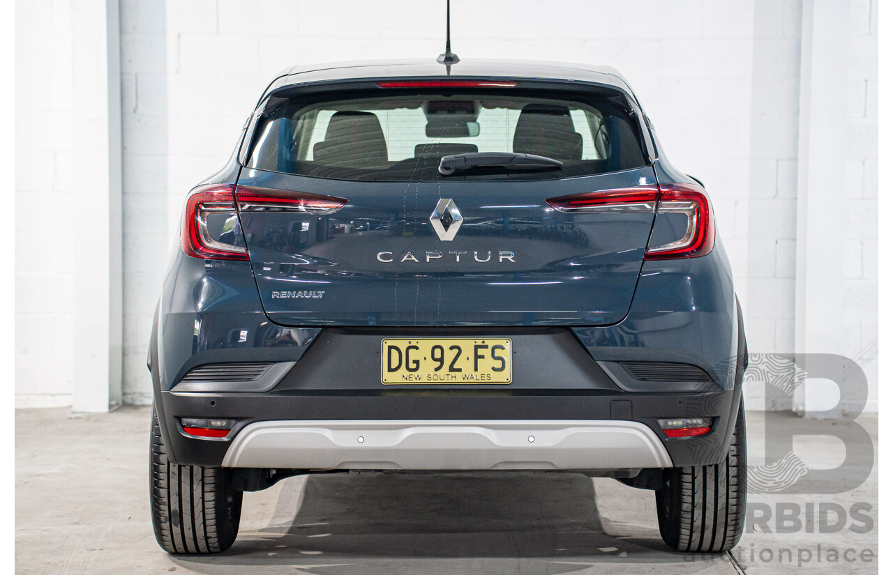 01/2023 Renault Captur Life (FWD) XJB MY23 4d Wagon Smokey Blue Turbo 1.3L