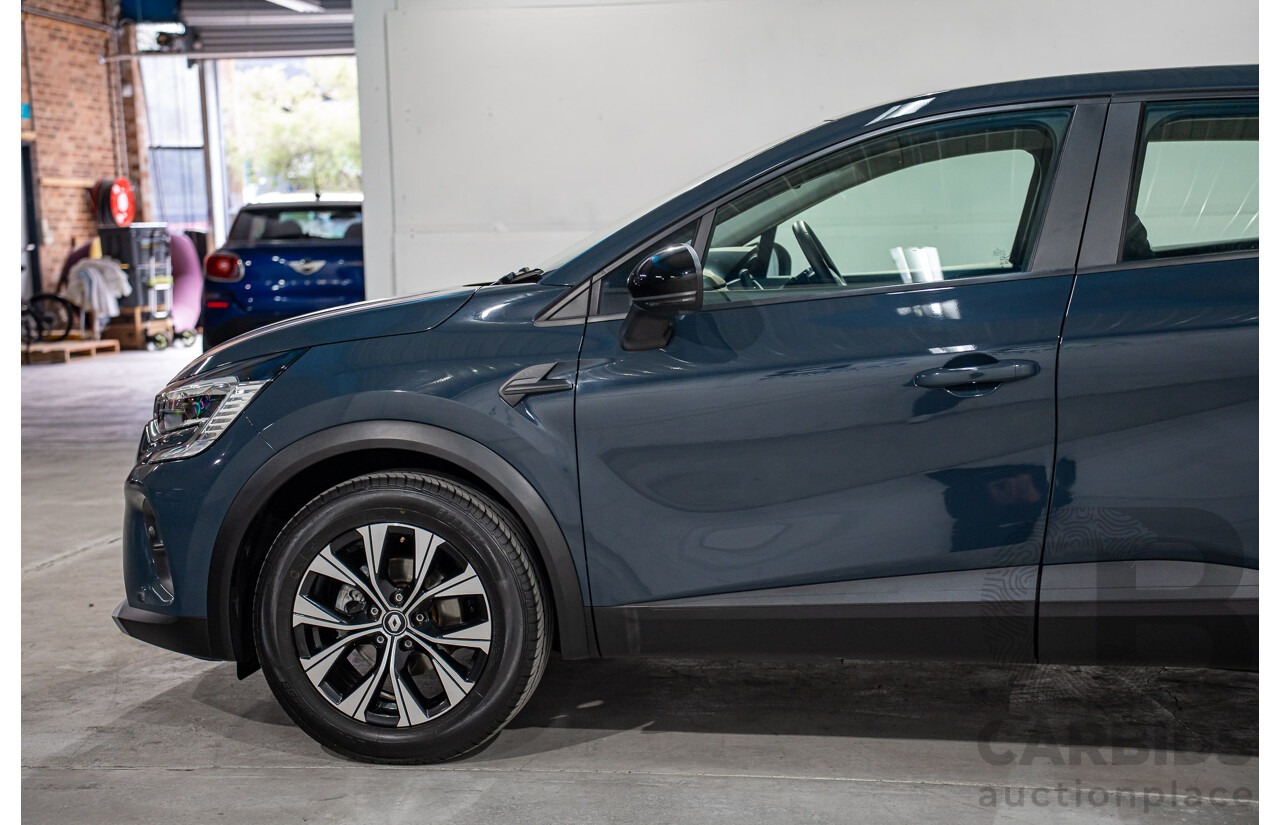 01/2023 Renault Captur Life (FWD) XJB MY23 4d Wagon Smokey Blue Turbo 1.3L