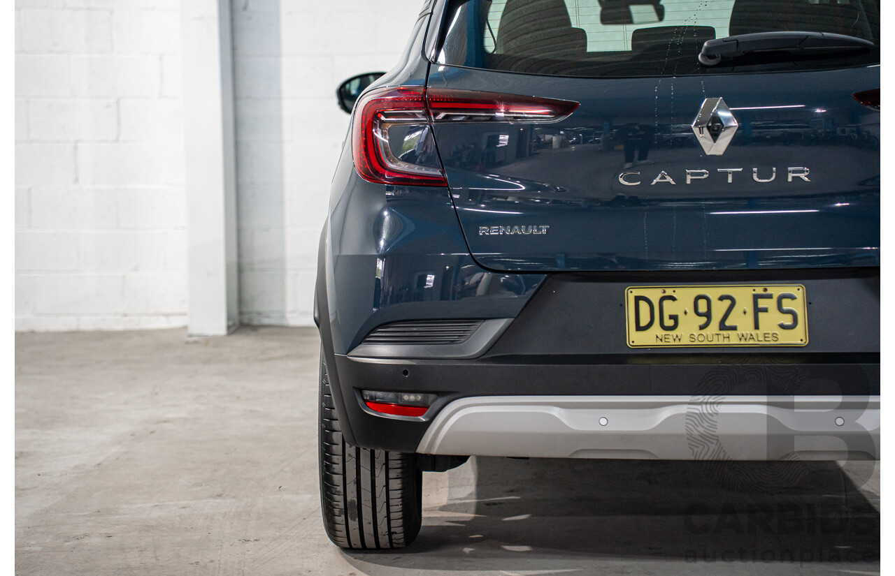 01/2023 Renault Captur Life (FWD) XJB MY23 4d Wagon Smokey Blue Turbo 1.3L