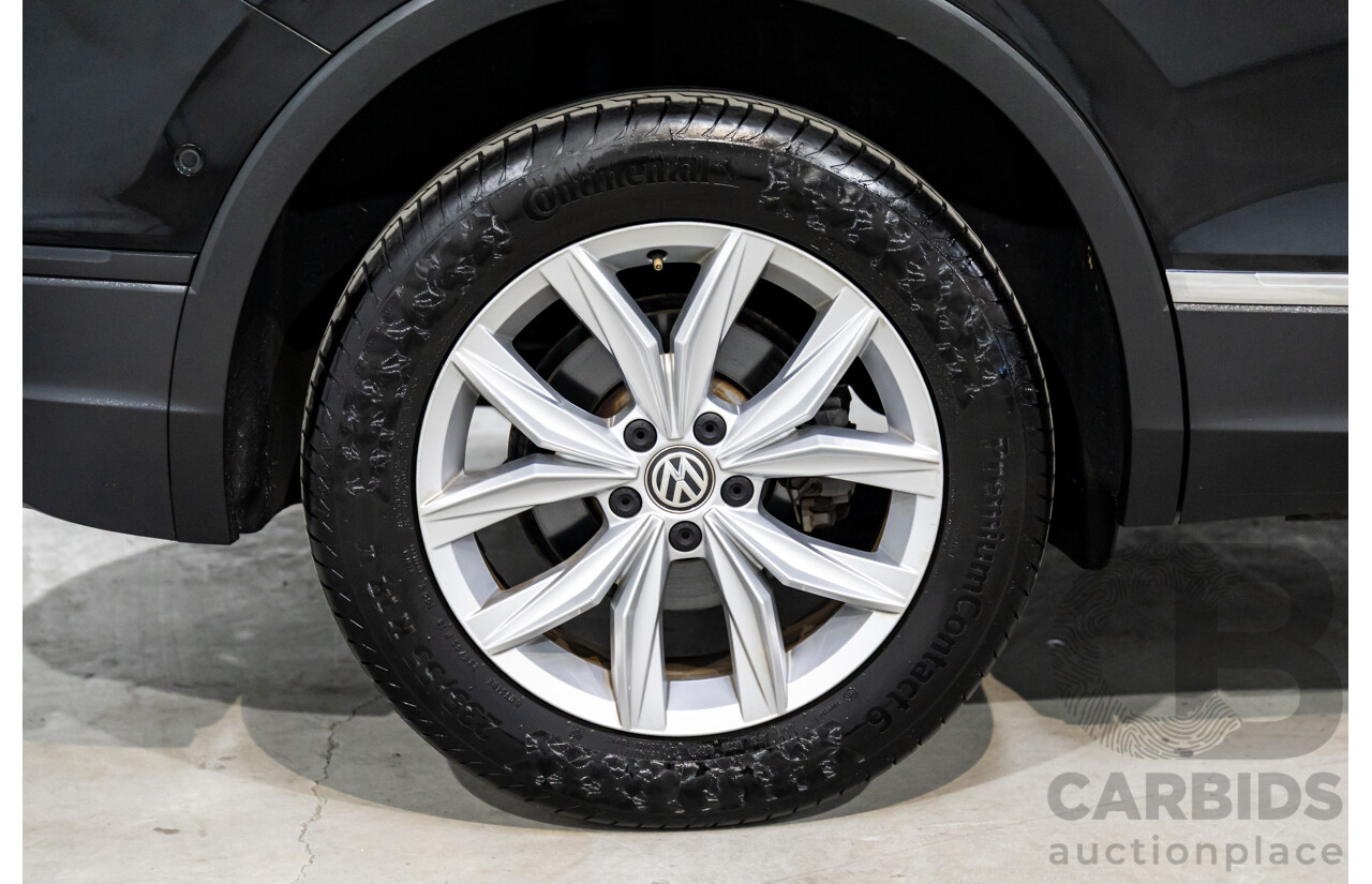 07/2018 Volkswagen Tiguan Allspace 110 TSI Comfortline (FWD) 5NA MY18 4d Wagon Deep Black Pearl Turbo 1.4L