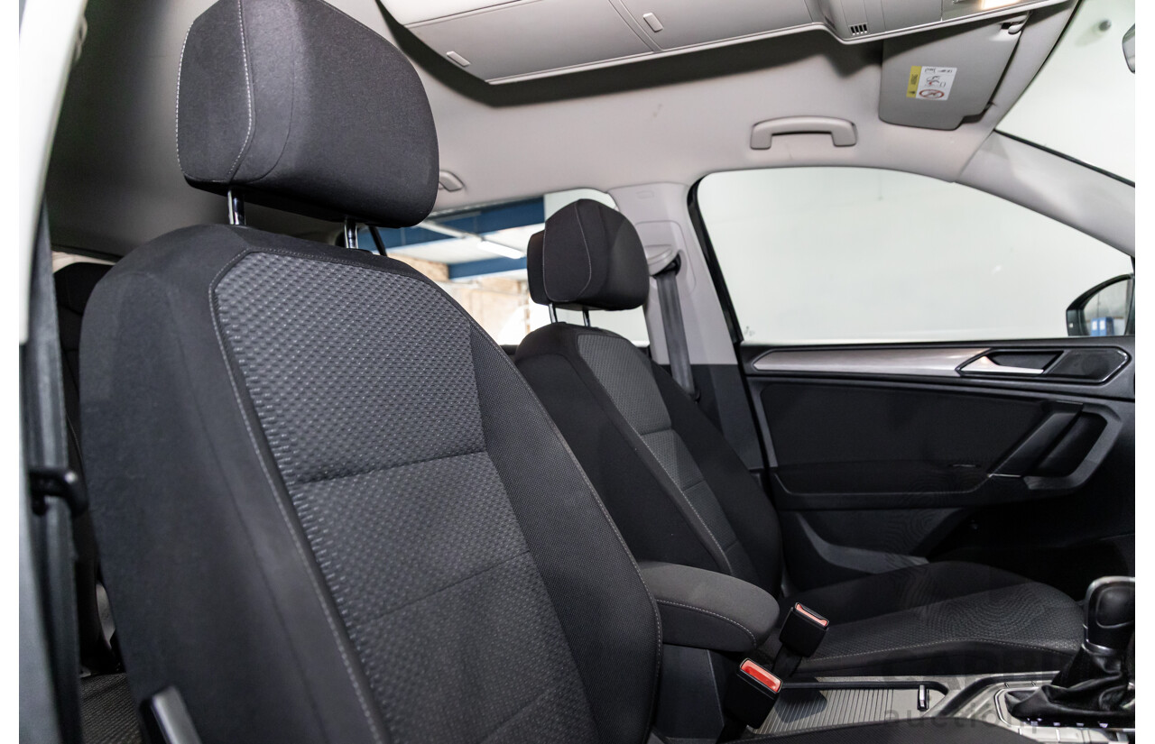 07/2018 Volkswagen Tiguan Allspace 110 TSI Comfortline (FWD) 5NA MY18 4d Wagon Deep Black Pearl Turbo 1.4L