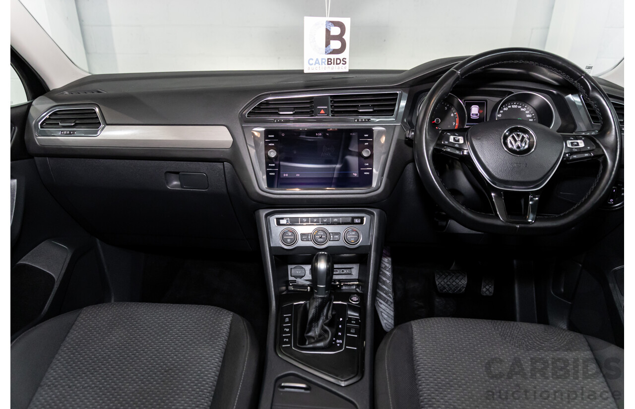 07/2018 Volkswagen Tiguan Allspace 110 TSI Comfortline (FWD) 5NA MY18 4d Wagon Deep Black Pearl Turbo 1.4L