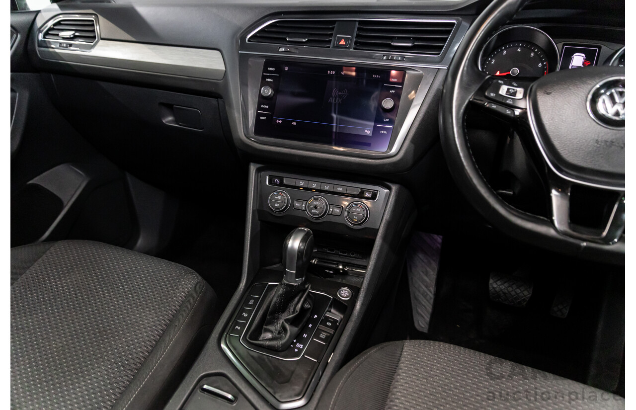 07/2018 Volkswagen Tiguan Allspace 110 TSI Comfortline (FWD) 5NA MY18 4d Wagon Deep Black Pearl Turbo 1.4L