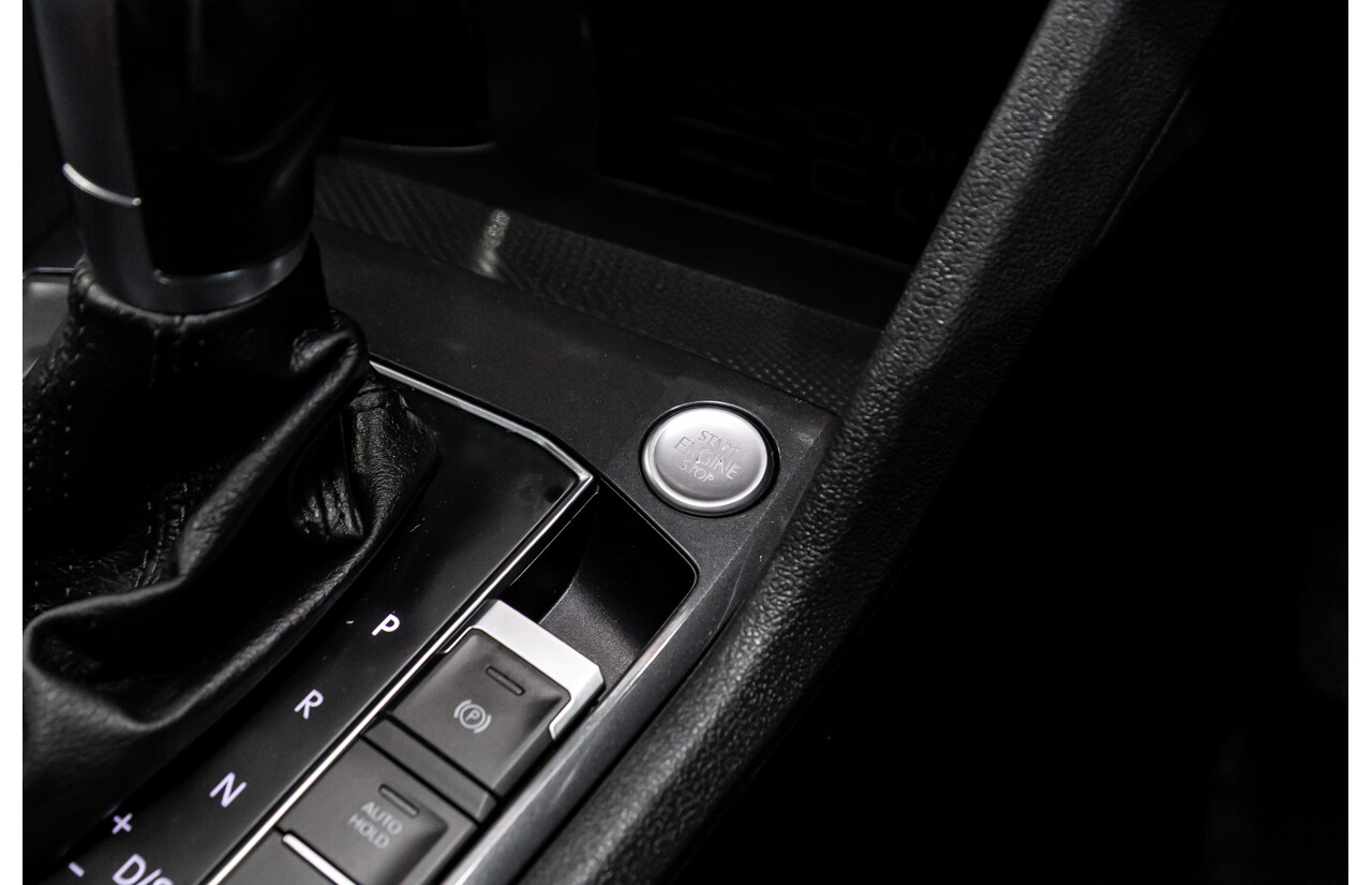 07/2018 Volkswagen Tiguan Allspace 110 TSI Comfortline (FWD) 5NA MY18 4d Wagon Deep Black Pearl Turbo 1.4L