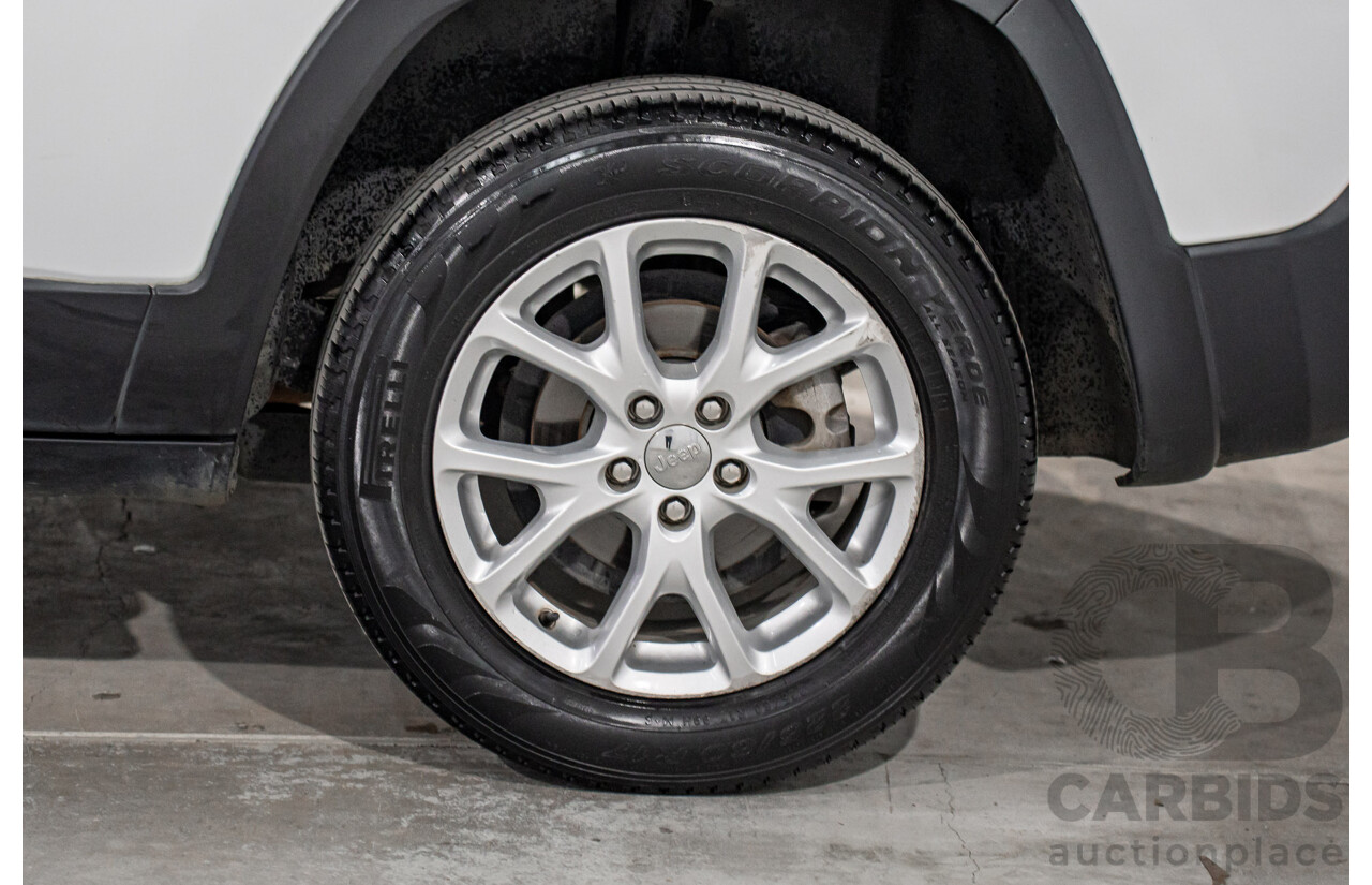 2/2015 Jeep Cherokee Sport (4x2) KL MY15 4d Wagon Bright White 2.4L