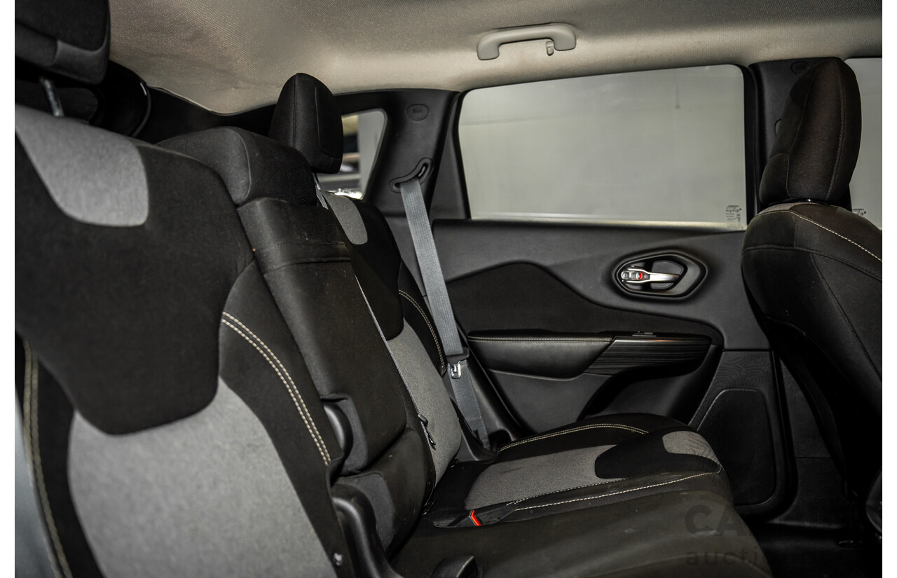 2/2015 Jeep Cherokee Sport (4x2) KL MY15 4d Wagon Bright White 2.4L