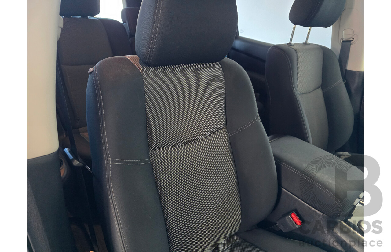 08/2017 Nissan Pathfinder ST (4x2) FWD R52 MY17 SERIES 2 4D Wagon Grey 3.5L - 7 Seats