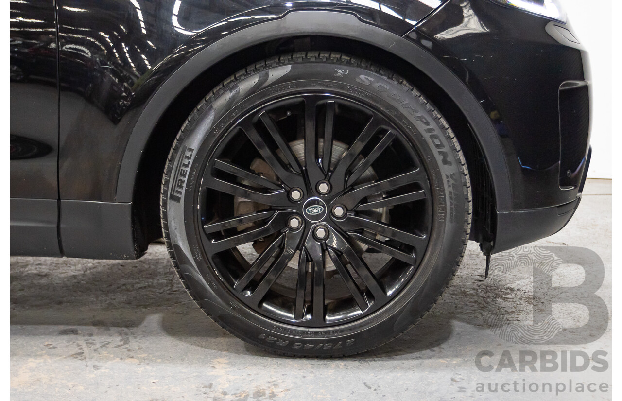 03/2018 Land Rover Discovery TD6 SE (190kW) (4x4) MY18 4D Wagon Santorini Black Turbo Diesel 3.0L - 7 Seats