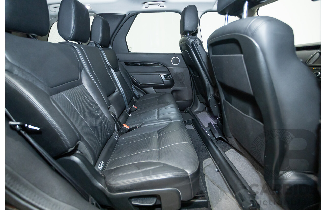 03/2018 Land Rover Discovery TD6 SE (190kW) (4x4) MY18 4D Wagon Santorini Black Turbo Diesel 3.0L - 7 Seats