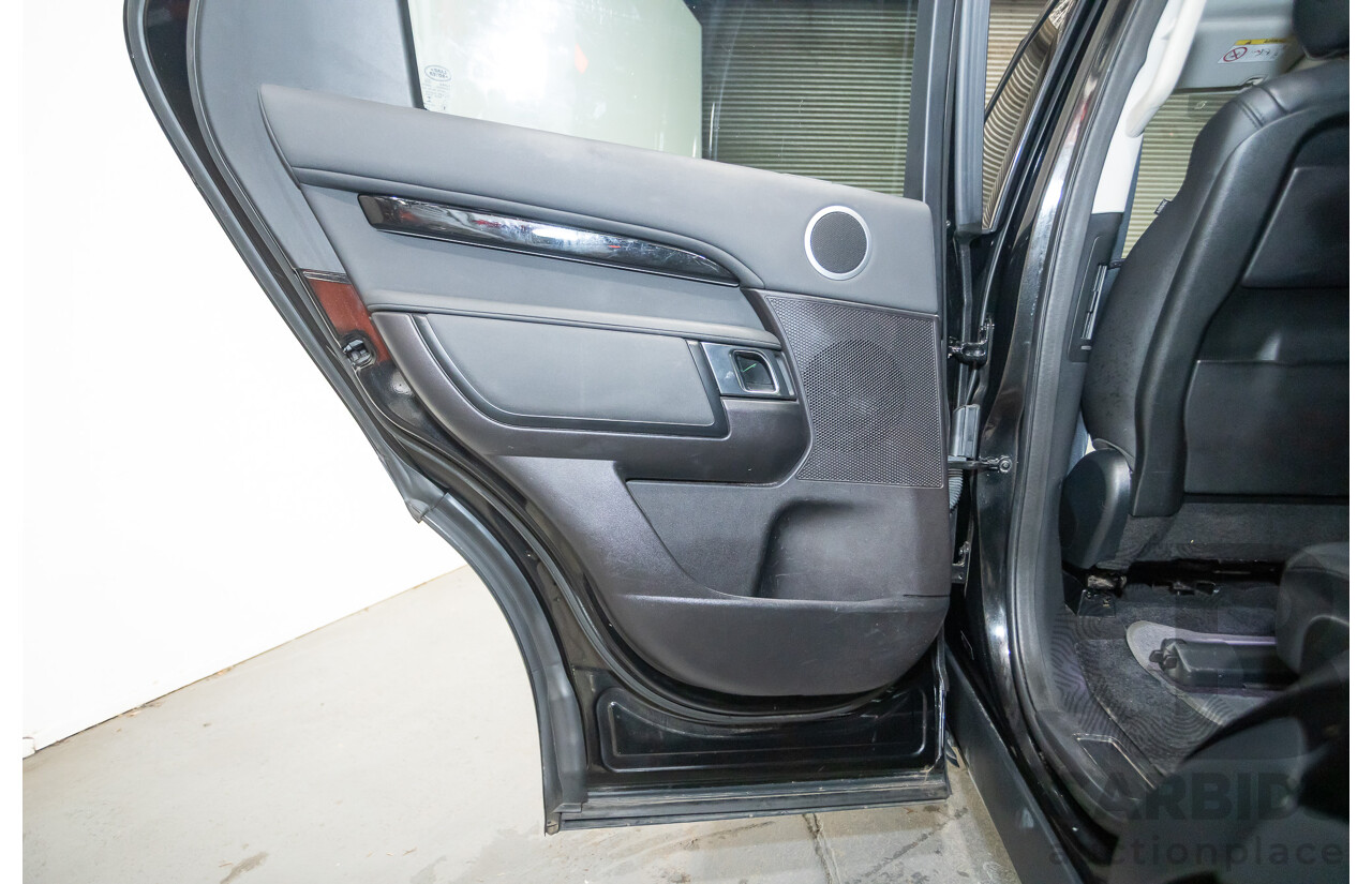 03/2018 Land Rover Discovery TD6 SE (190kW) (4x4) MY18 4D Wagon Santorini Black Turbo Diesel 3.0L - 7 Seats