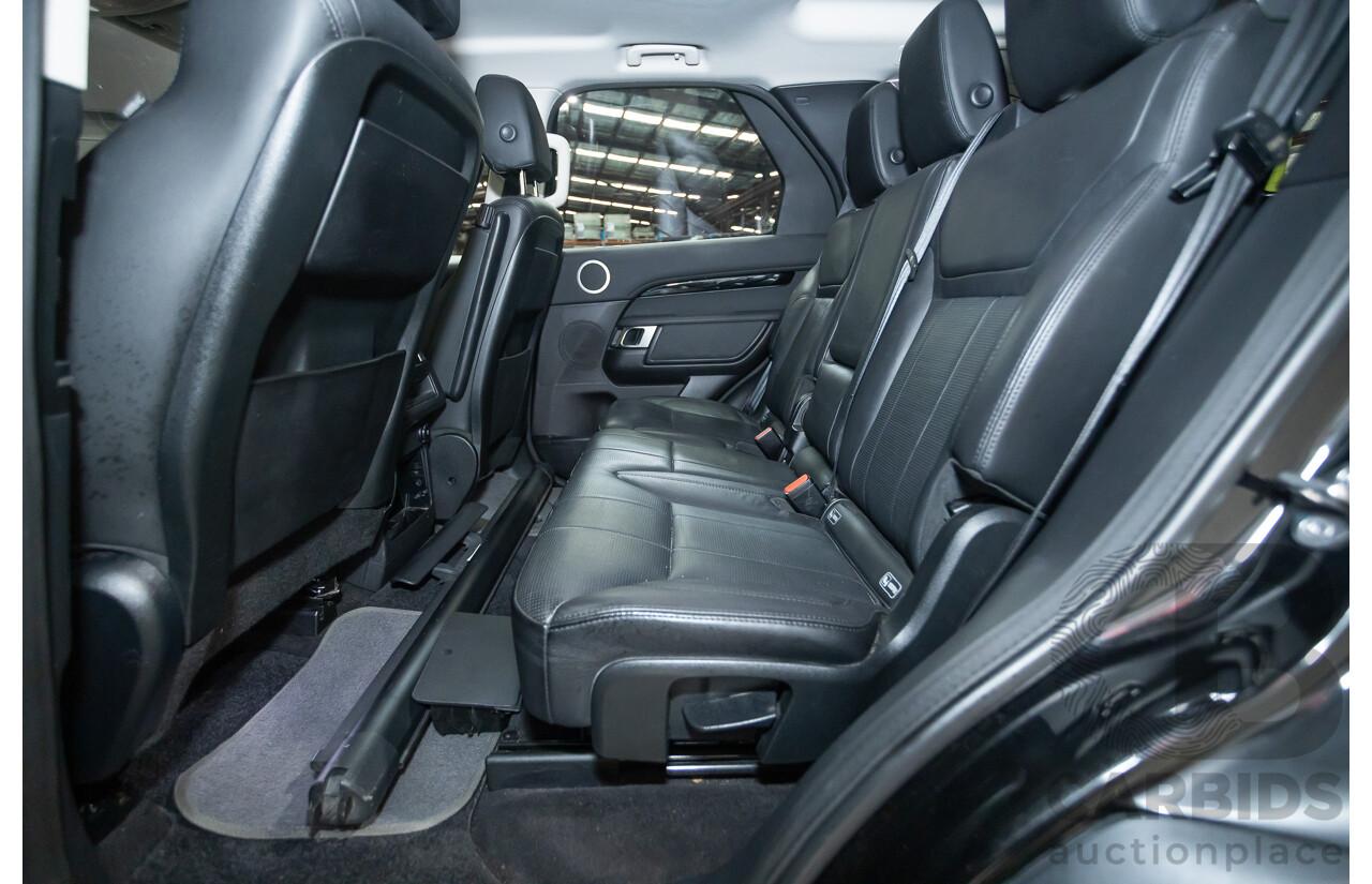 03/2018 Land Rover Discovery TD6 SE (190kW) (4x4) MY18 4D Wagon Santorini Black Turbo Diesel 3.0L - 7 Seats