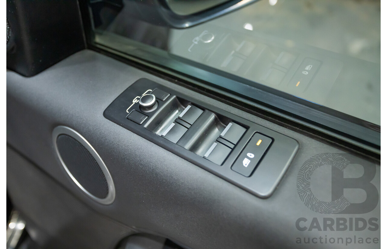 03/2018 Land Rover Discovery TD6 SE (190kW) (4x4) MY18 4D Wagon Santorini Black Turbo Diesel 3.0L - 7 Seats