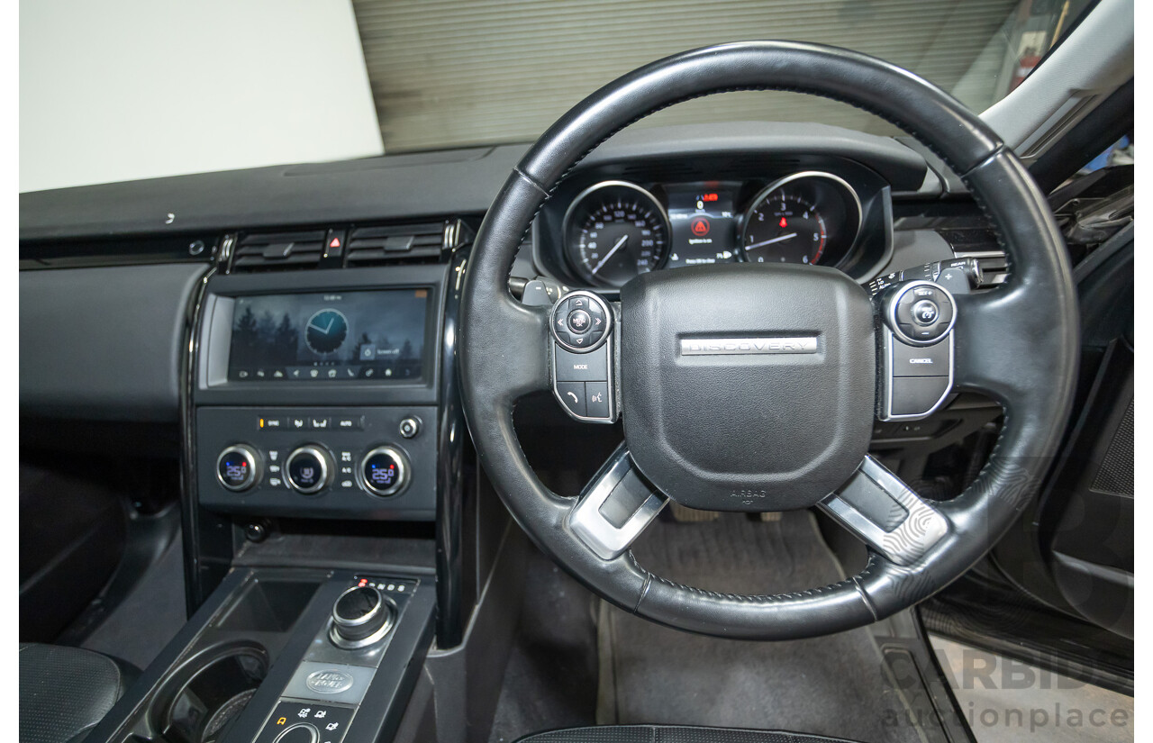 03/2018 Land Rover Discovery TD6 SE (190kW) (4x4) MY18 4D Wagon Santorini Black Turbo Diesel 3.0L - 7 Seats