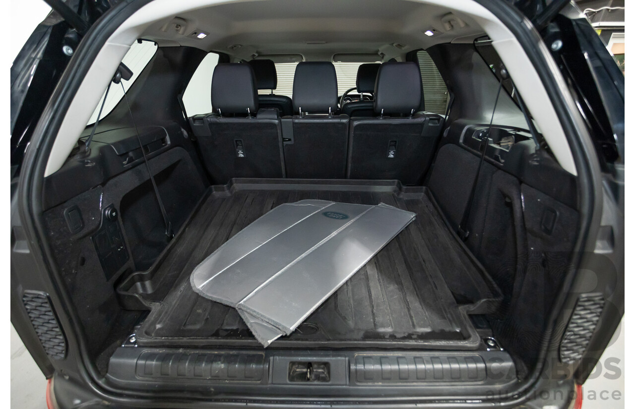 03/2018 Land Rover Discovery TD6 SE (190kW) (4x4) MY18 4D Wagon Santorini Black Turbo Diesel 3.0L - 7 Seats