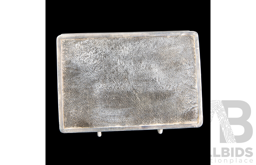 Vintage English Sterling Silver Lidded Cigarette Box with Cedar Lining