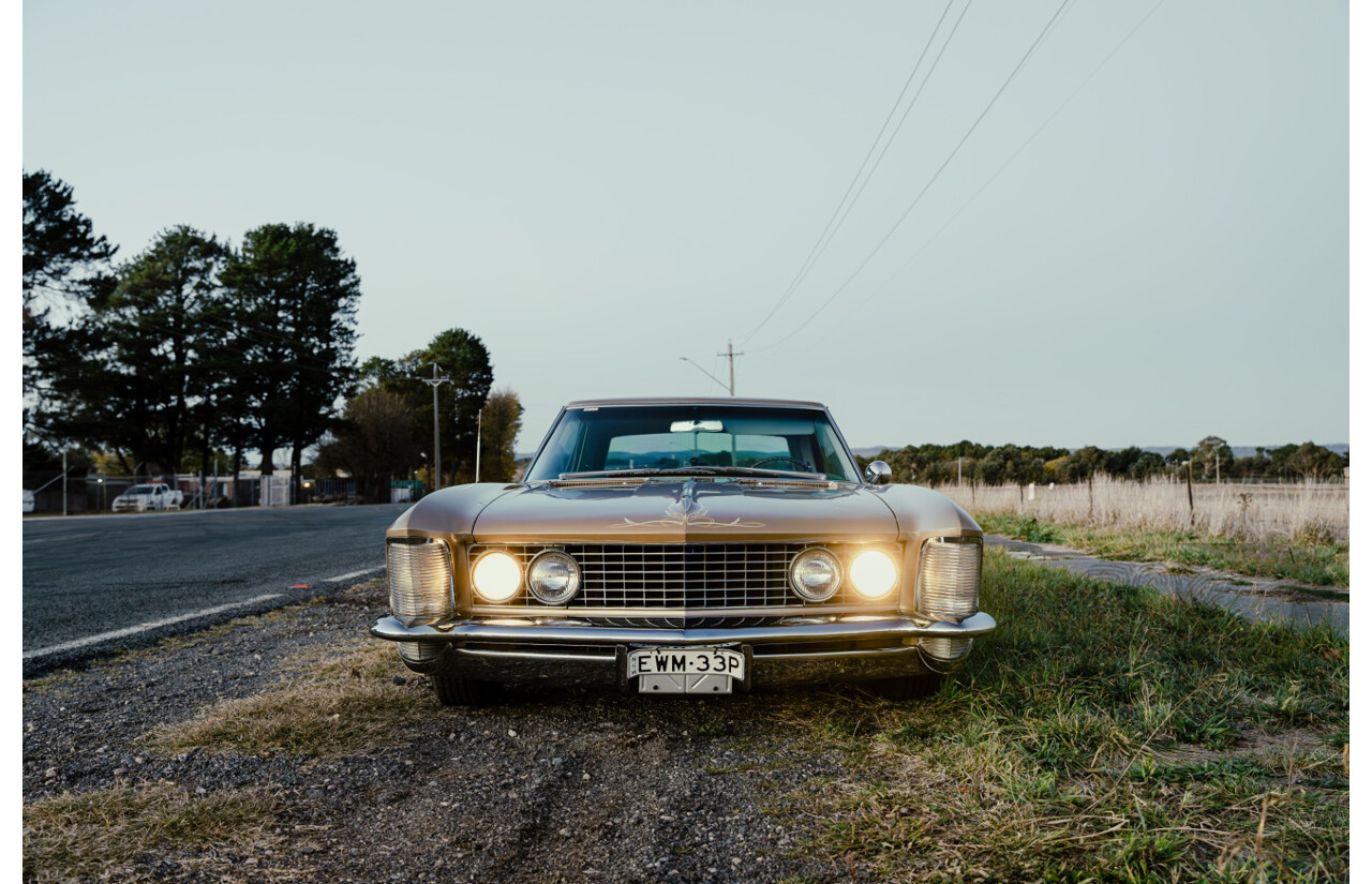 01/1963 Buick Riviera First Gen 2d Hardtop Coupe  Bronze Mist 445 Wildcat V8