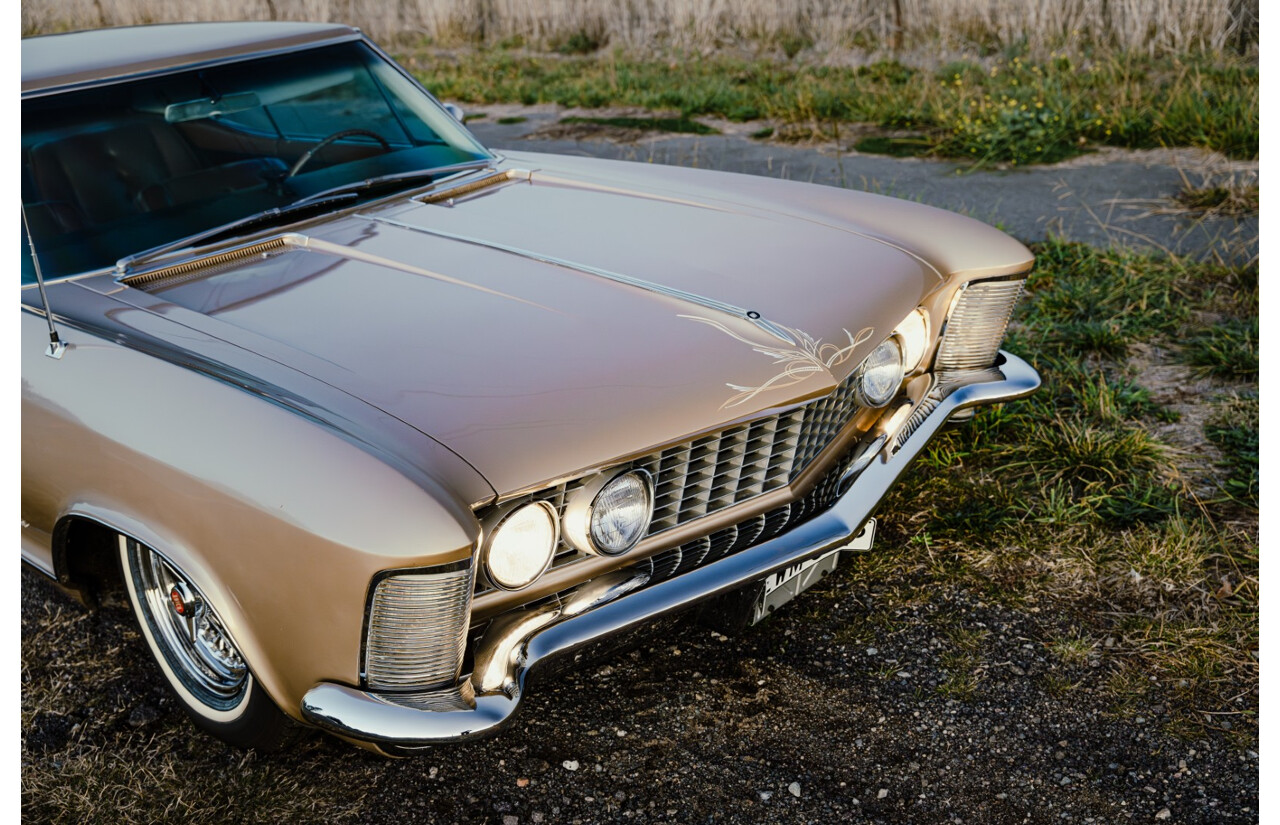 01/1963 Buick Riviera First Gen 2d Hardtop Coupe  Bronze Mist 445 Wildcat V8