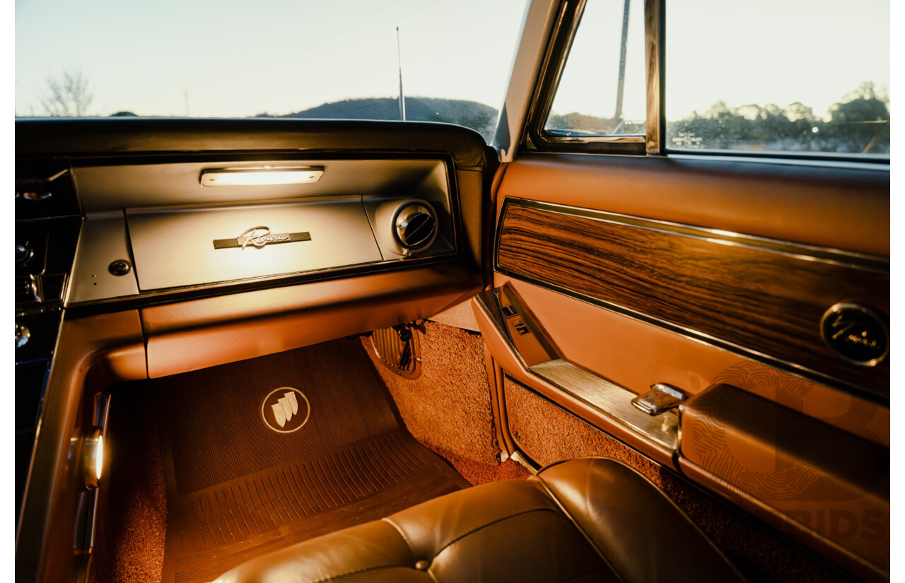 01/1963 Buick Riviera First Gen 2d Hardtop Coupe  Bronze Mist 445 Wildcat V8