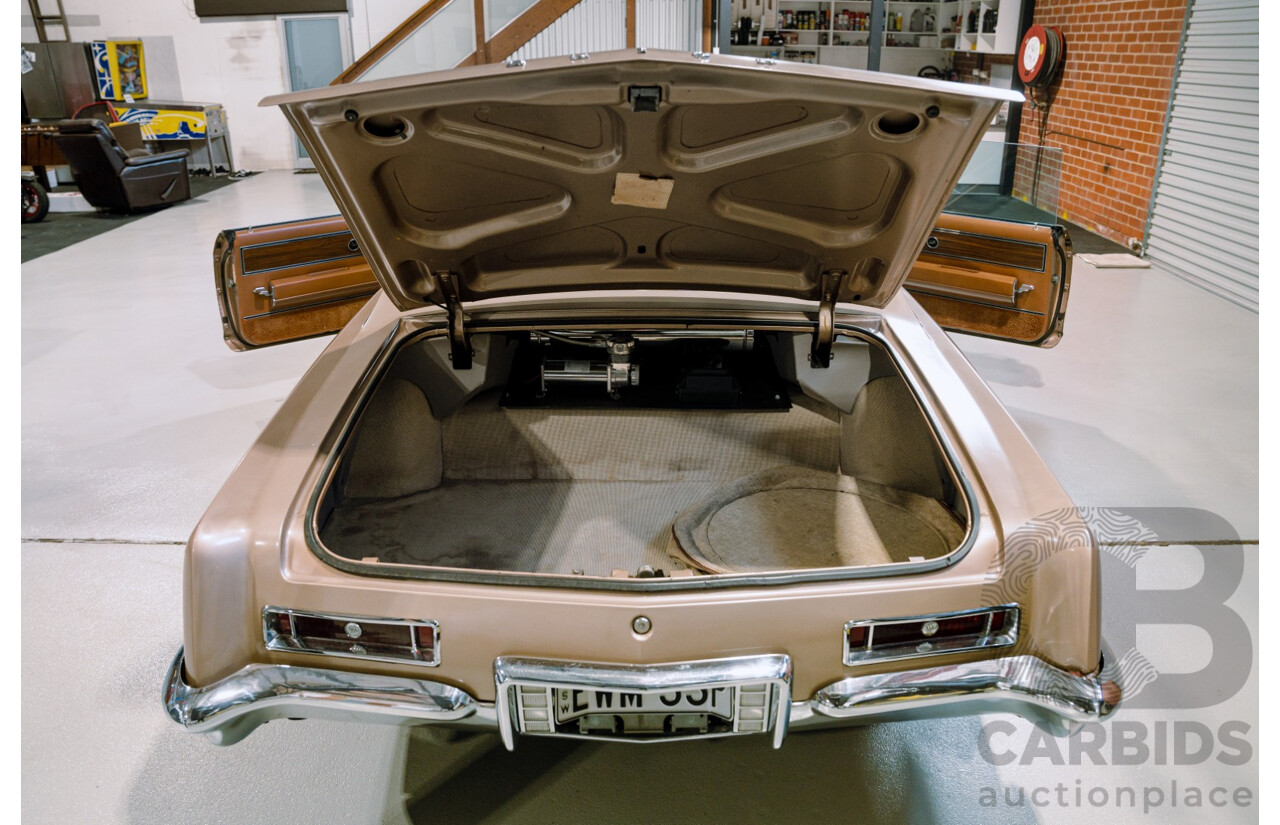 01/1963 Buick Riviera First Gen 2d Hardtop Coupe  Bronze Mist 445 Wildcat V8