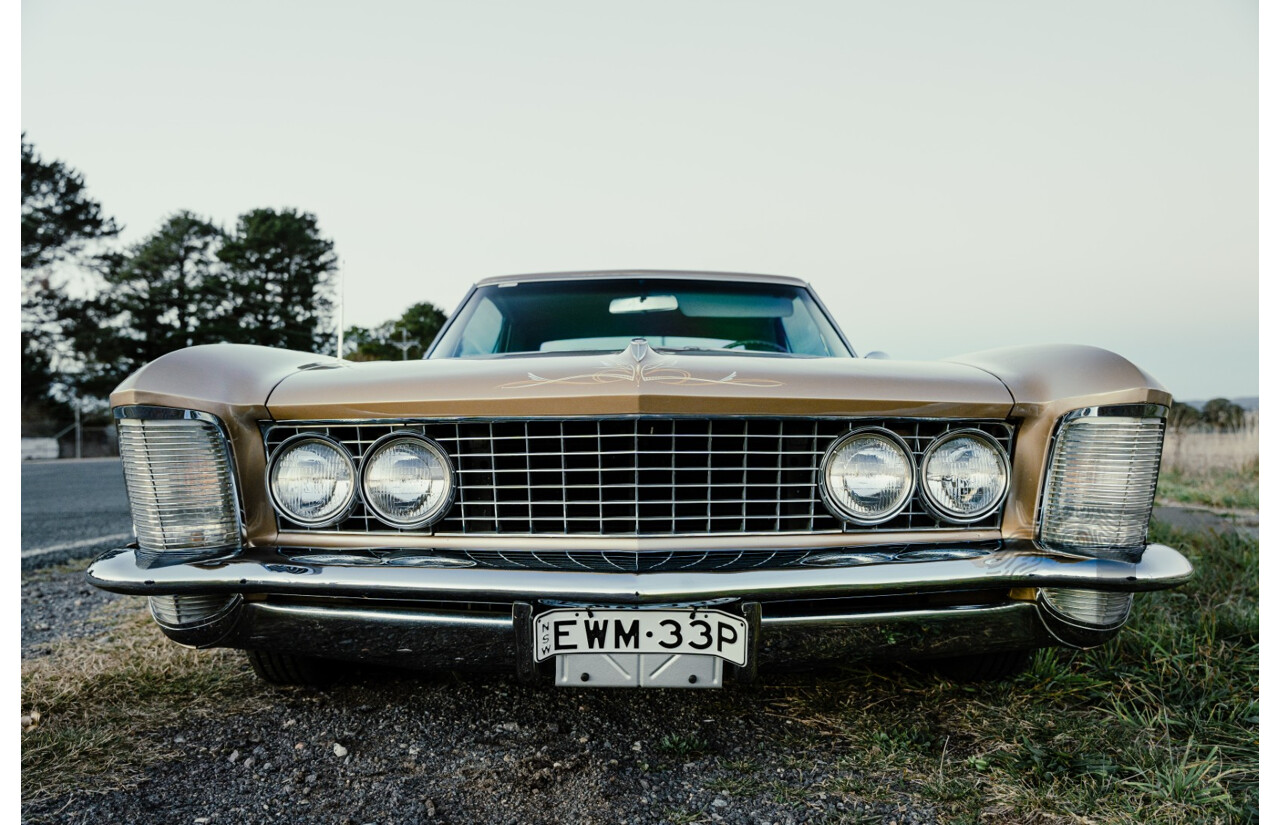 01/1963 Buick Riviera First Gen 2d Hardtop Coupe  Bronze Mist 445 Wildcat V8