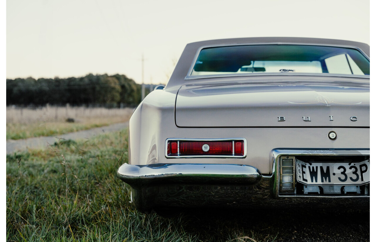 01/1963 Buick Riviera First Gen 2d Hardtop Coupe  Bronze Mist 445 Wildcat V8