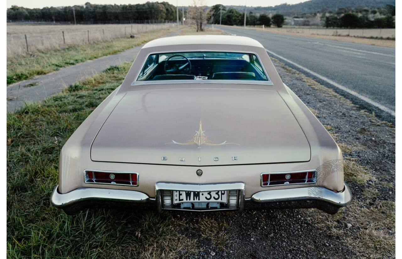 01/1963 Buick Riviera First Gen 2d Hardtop Coupe  Bronze Mist 445 Wildcat V8