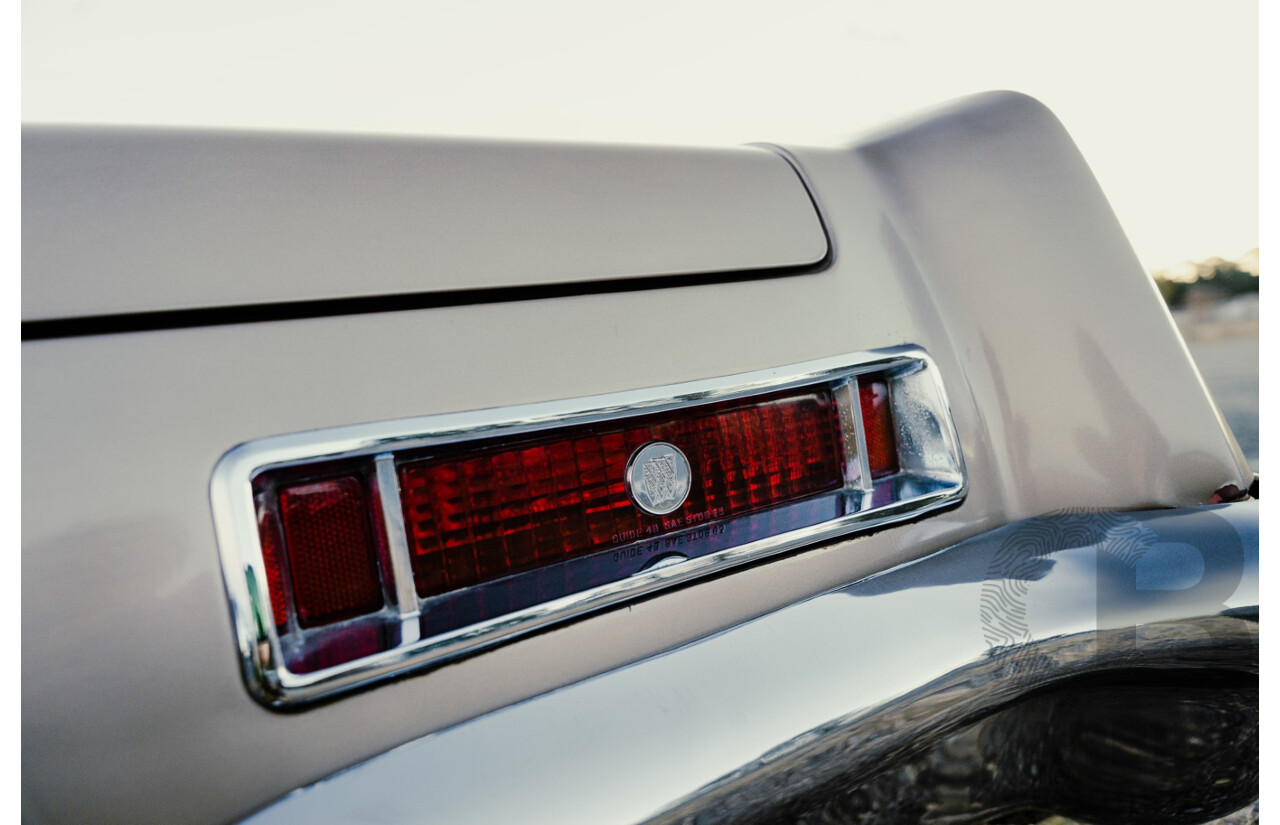 01/1963 Buick Riviera First Gen 2d Hardtop Coupe  Bronze Mist 445 Wildcat V8