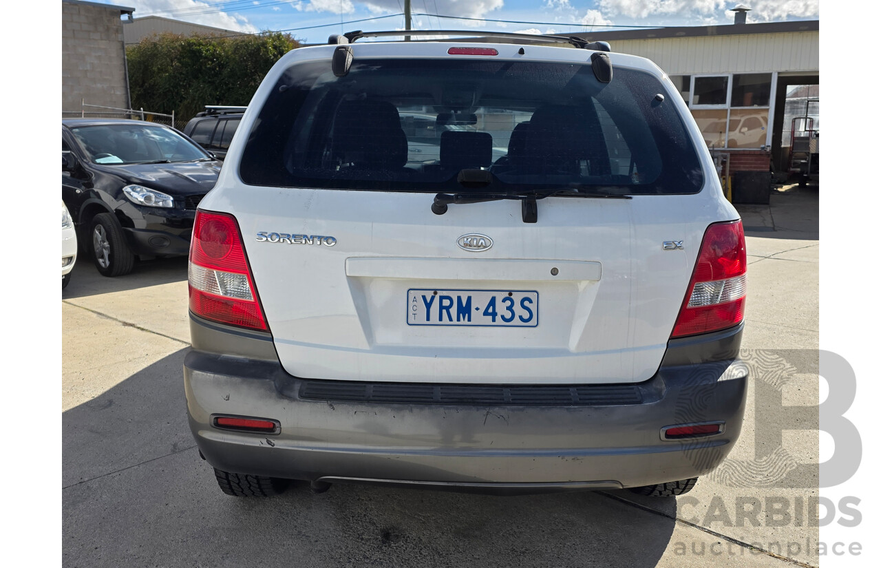 9/2003 Kia Sorento  BL 4d Wagon White 3.5L