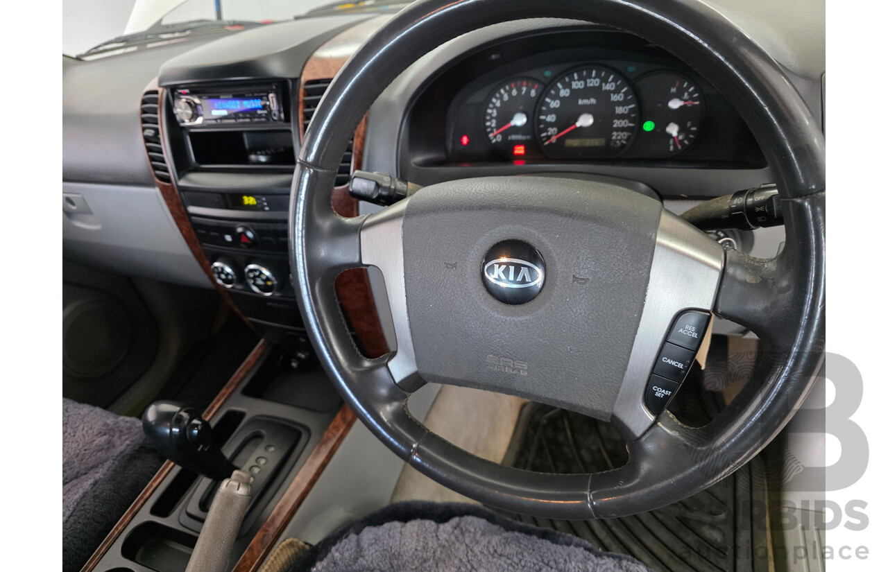9/2003 Kia Sorento  BL 4d Wagon White 3.5L