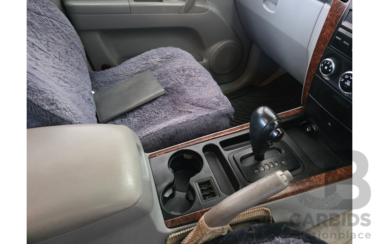 9/2003 Kia Sorento  BL 4d Wagon White 3.5L