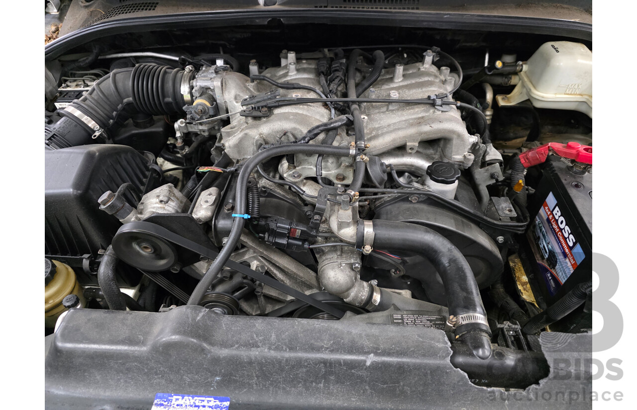 9/2003 Kia Sorento  BL 4d Wagon White 3.5L